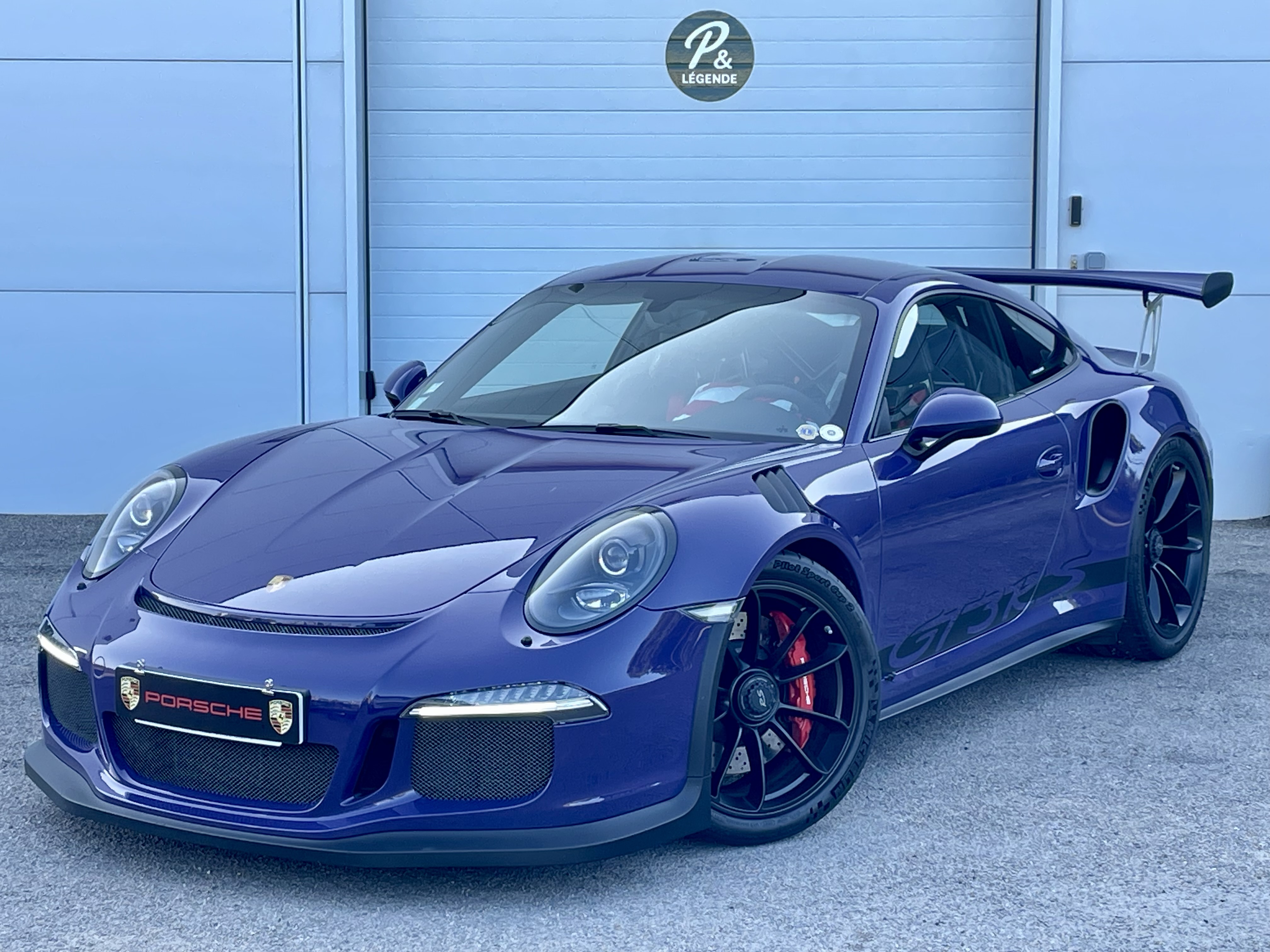 PORSCHE